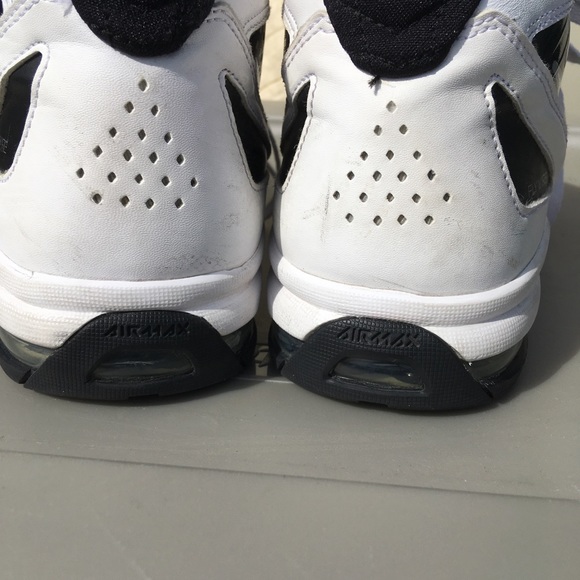 Nike’s fly wire high tops size 11 - Picture 4 of 7